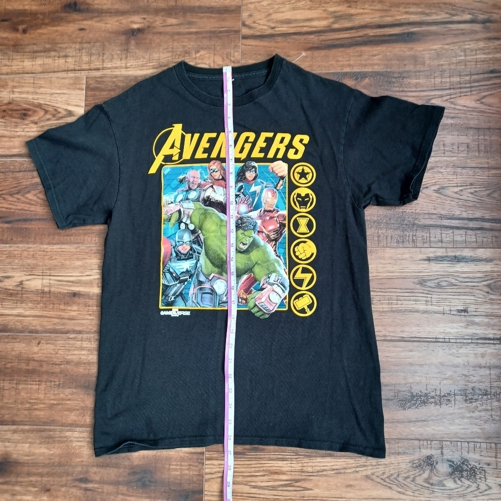 Men's Vintage AVENGERS Black T SHIRT